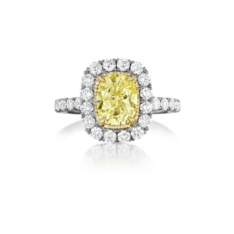 Henri Daussi Cushion Collection Diamond Ring (0.9 CTW)